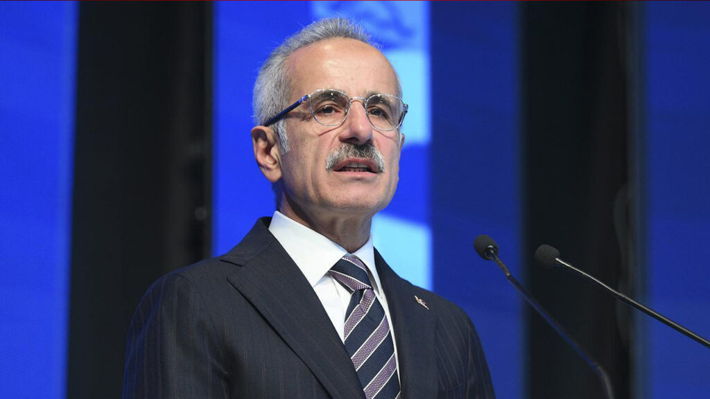 Uraloğlu açıkladı: Kalkınma Yolu hayata geçince Hürmüz’ün yükü azalacak